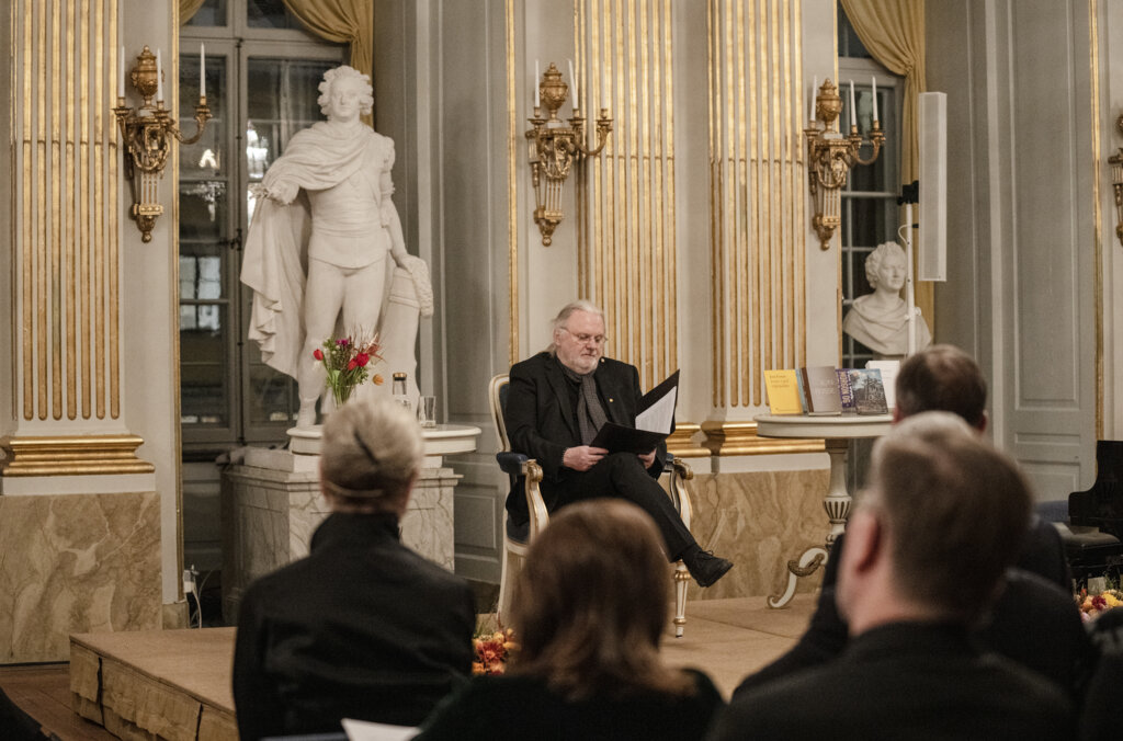 Jon Fosse delivering his Nobel Prize lecture