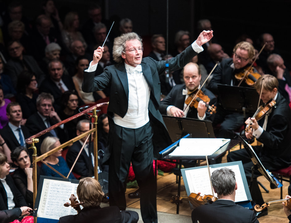 Franz Welser-Möst conducting the Royal Stockholm Philharmonic Orchestra